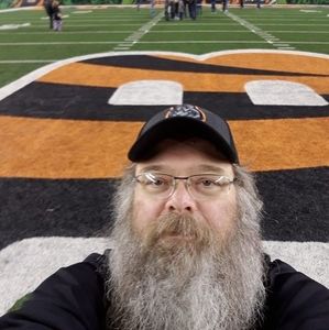 Meet your Posher, Ray